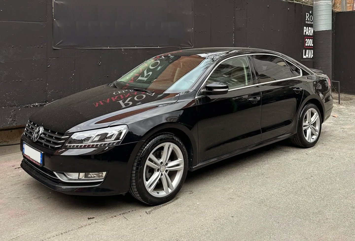 Volkswagen Passat SEL