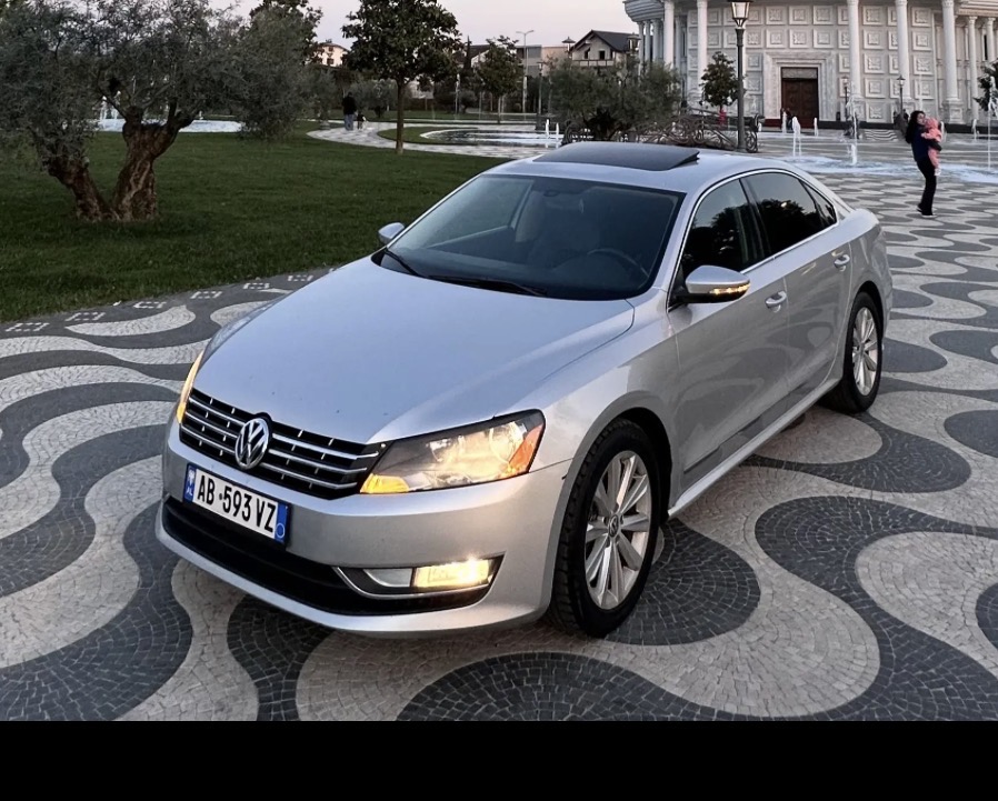 Volkswagen Passat SEL