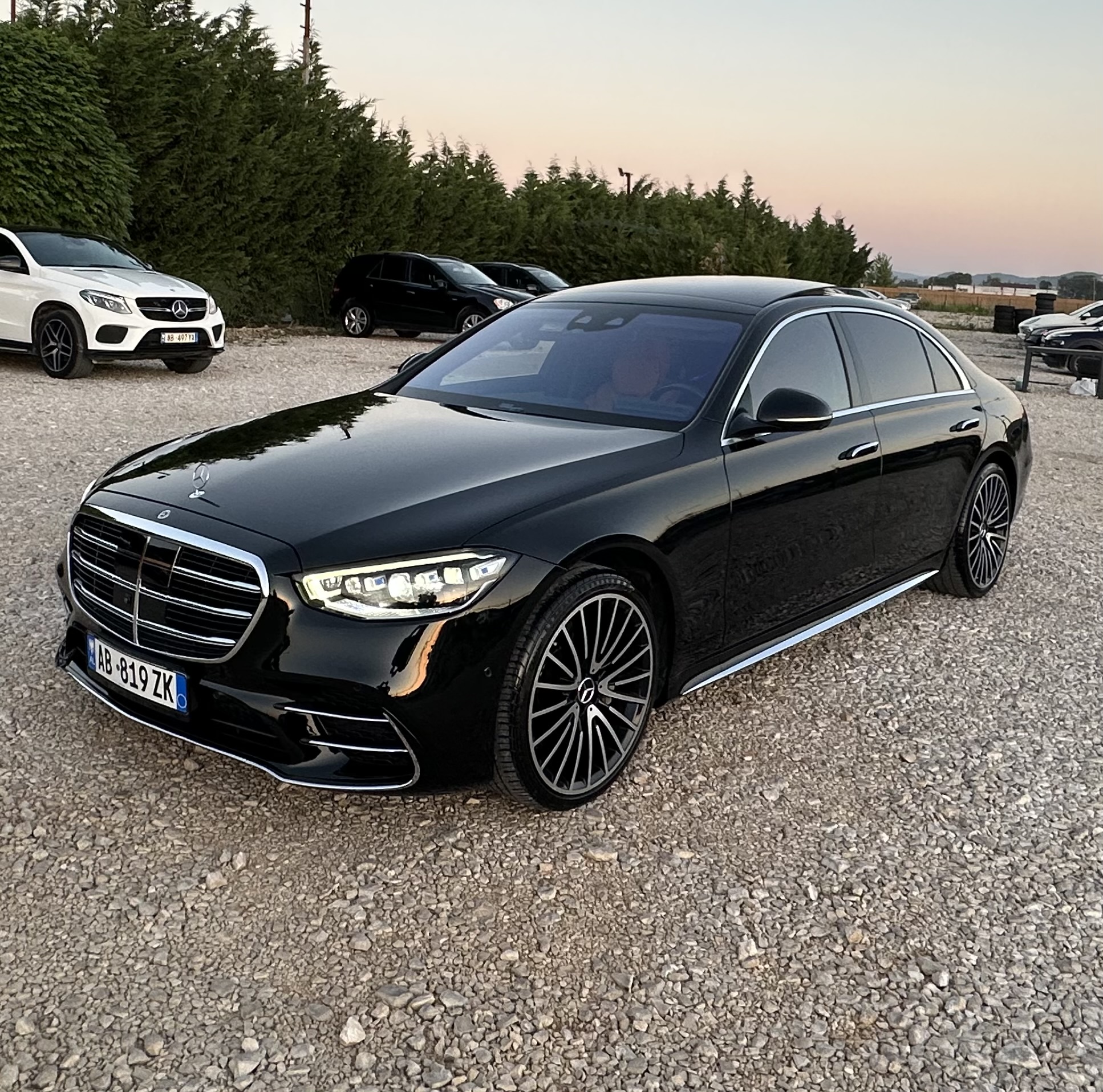 Mercedes-Benz S-Class