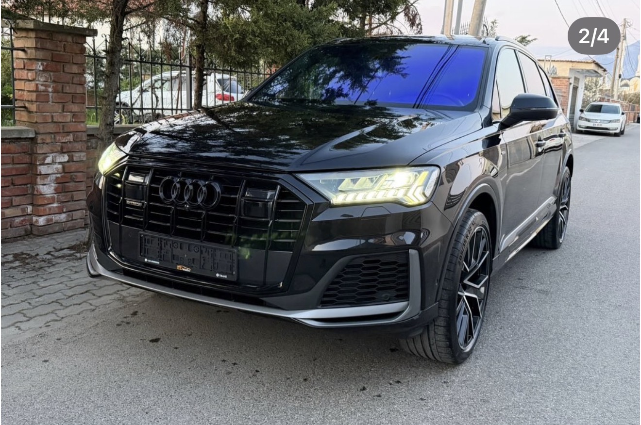 AUDI Q7