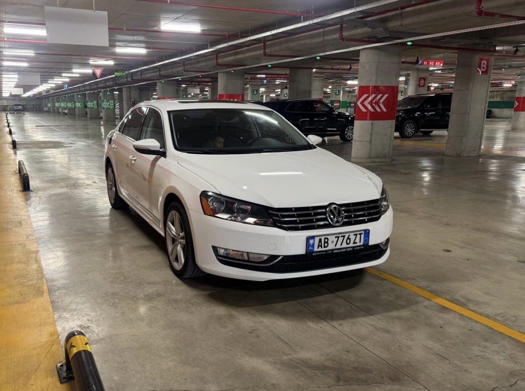 Volkswagen Passat SEL