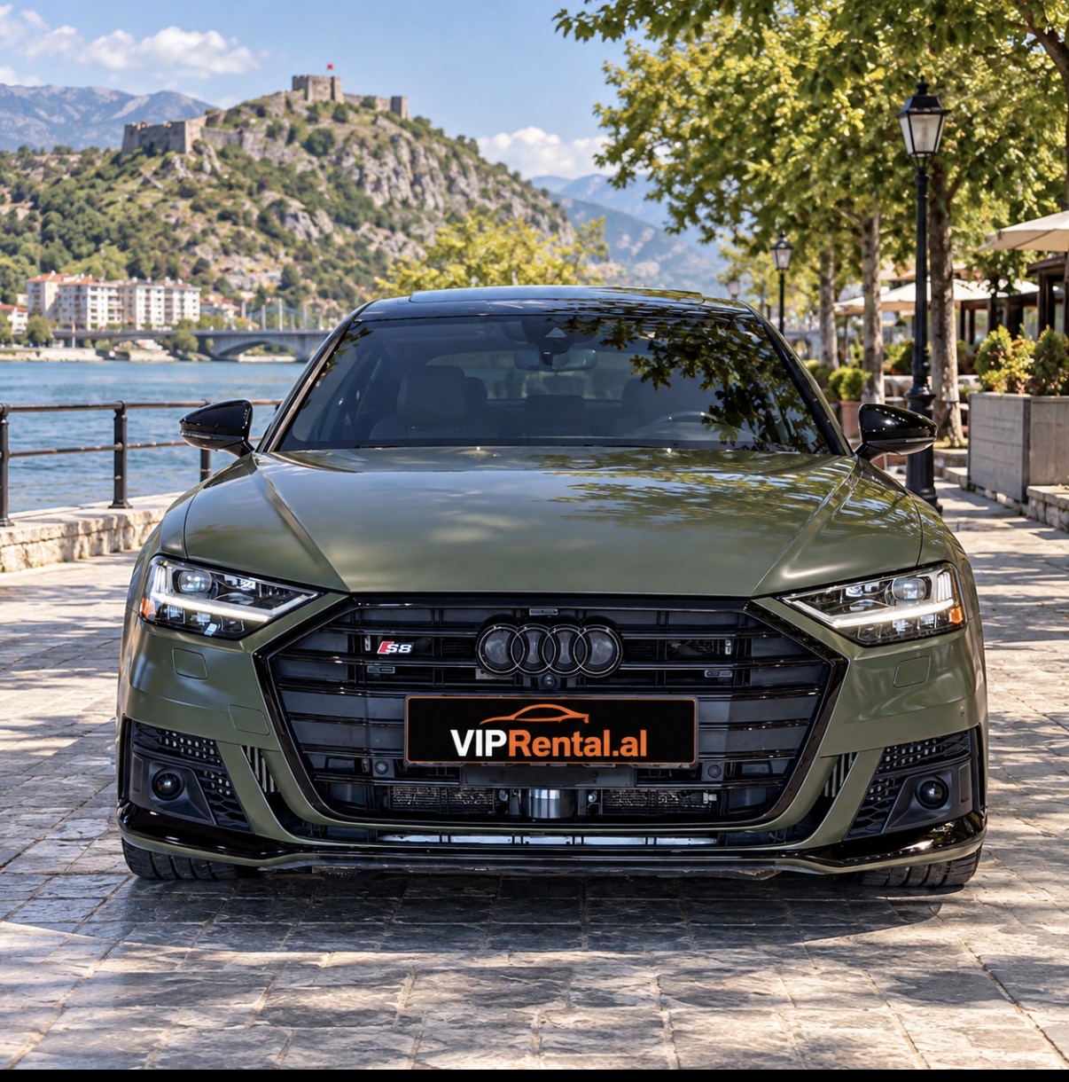Audi S8