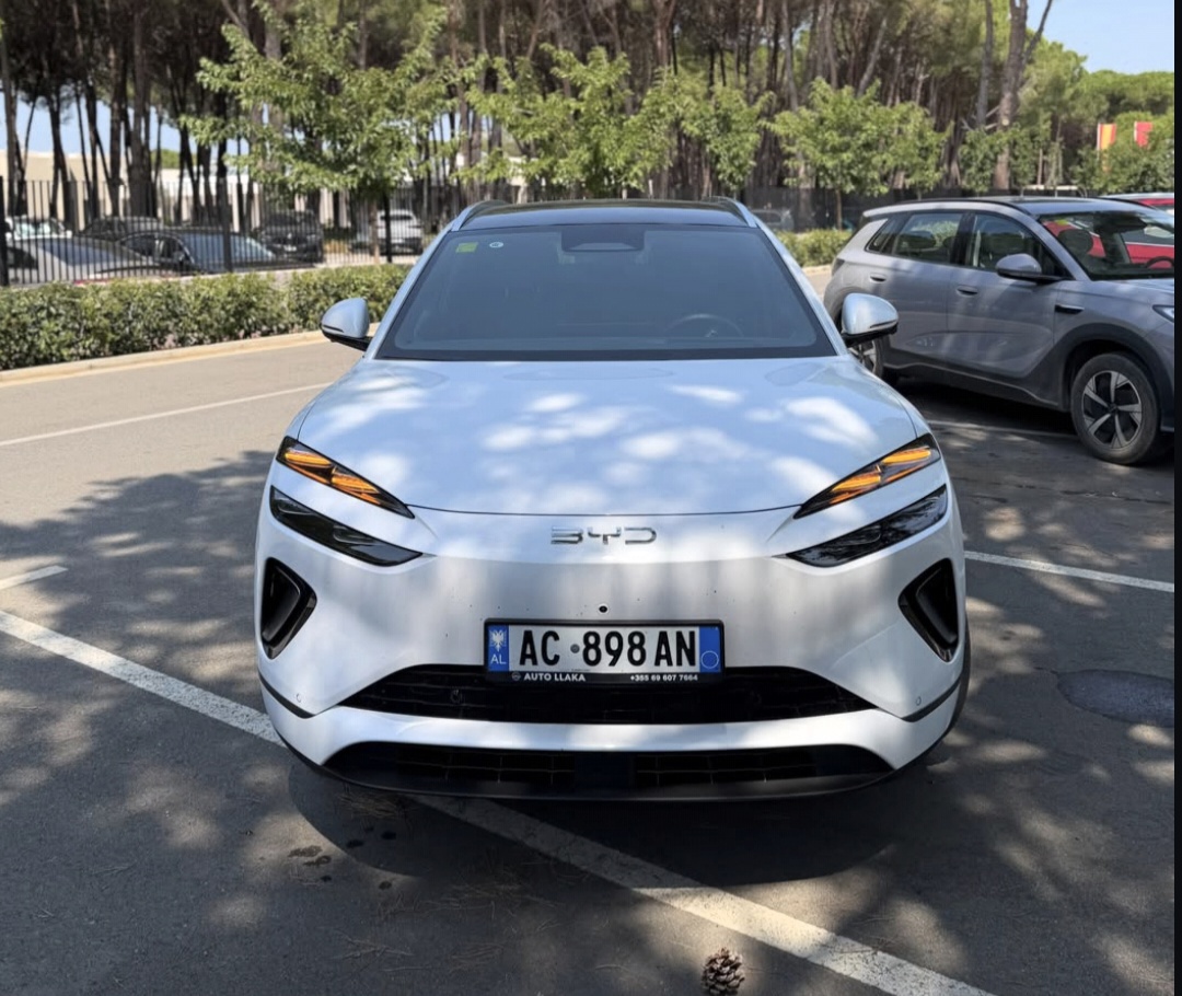 BYD SEALION 06