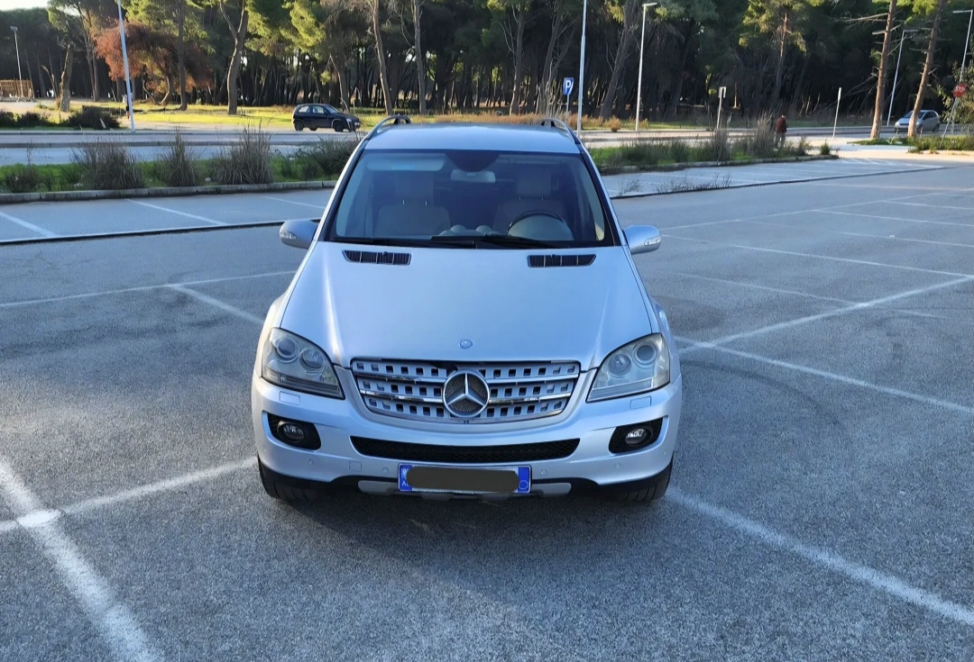 Mercedes-Benz ML